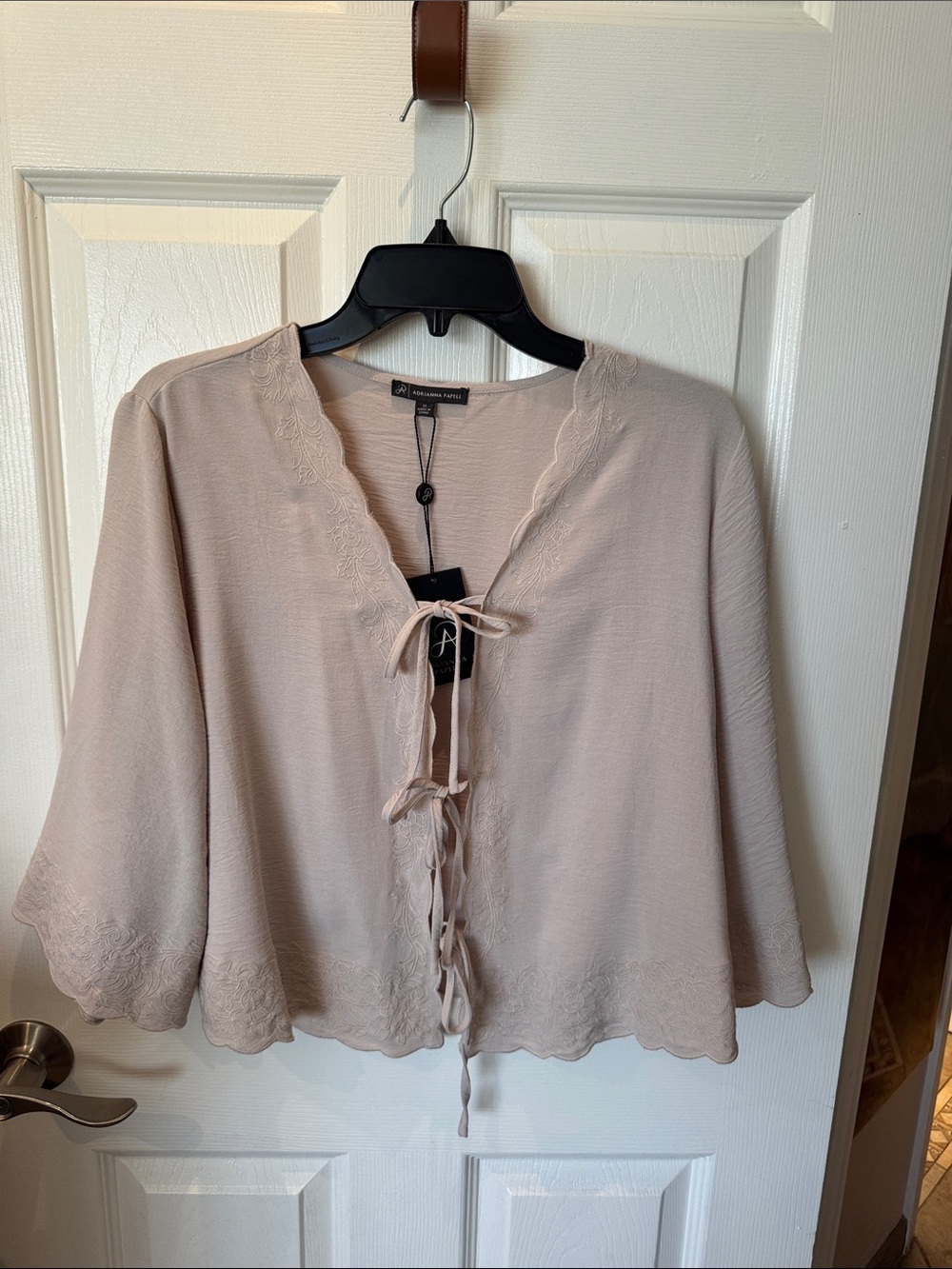 Adrianna Papell beige/ Blush Lace-Trim Tie-Front Tunic Jacket
